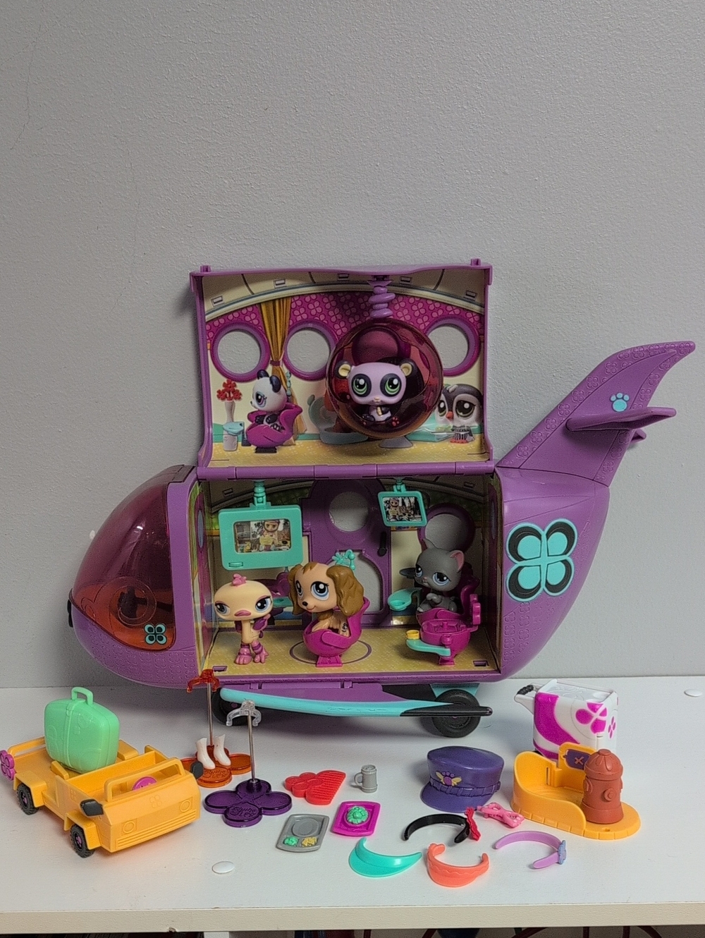 Littlest Pet Shop Purple Pet Jet Playset With Four Collectible LPS Figures